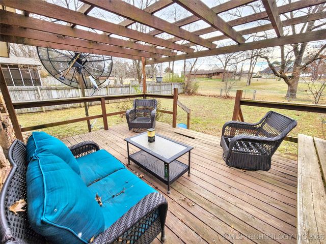 606 Jeffery Street, Tahlequah, OK 74464