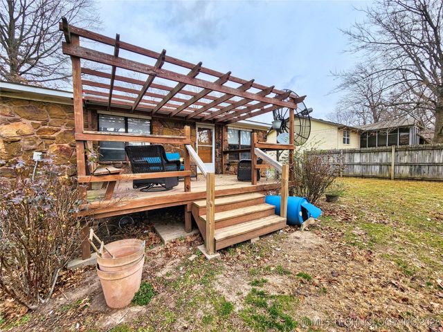 606 Jeffery Street, Tahlequah, OK 74464