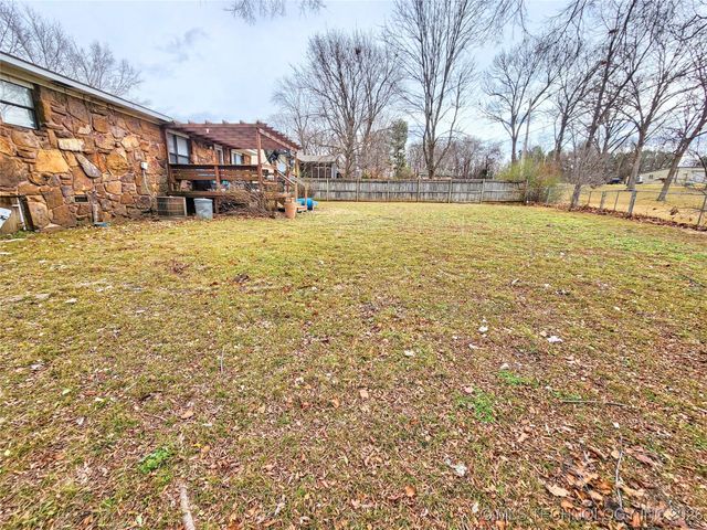 606 Jeffery Street, Tahlequah, OK 74464