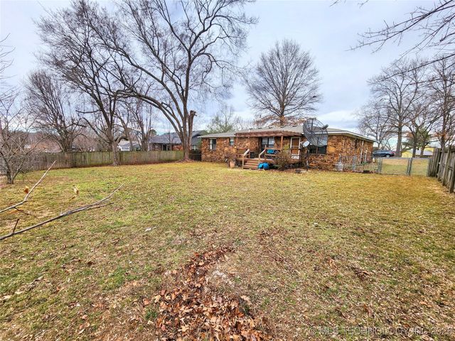 606 Jeffery Street, Tahlequah, OK 74464