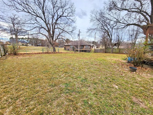 606 Jeffery Street, Tahlequah, OK 74464