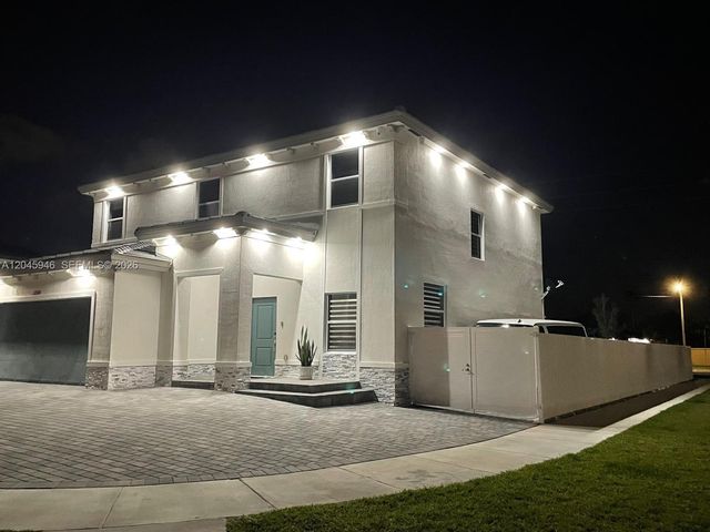 12760 SW 215th Terrace, Miami, FL 33177
