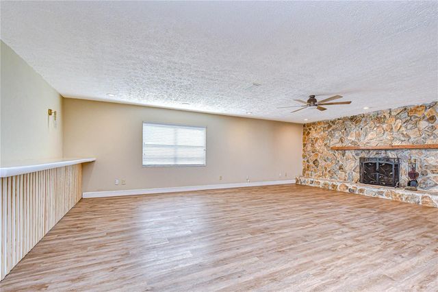 2524 VICTARRA CIRCLE, Lutz, FL 33559