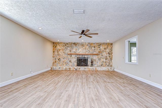 2524 VICTARRA CIRCLE, Lutz, FL 33559