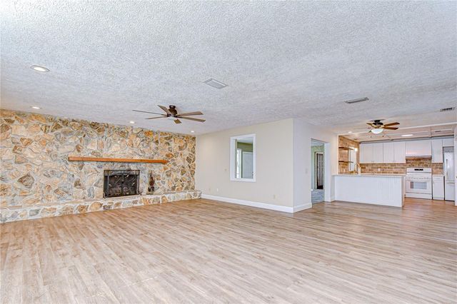 2524 VICTARRA CIRCLE, Lutz, FL 33559