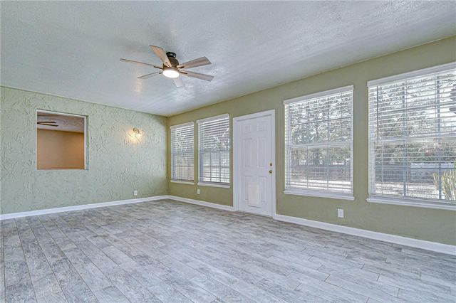 2524 VICTARRA CIRCLE, Lutz, FL 33559