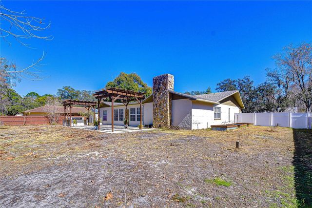 2524 VICTARRA CIRCLE, Lutz, FL 33559