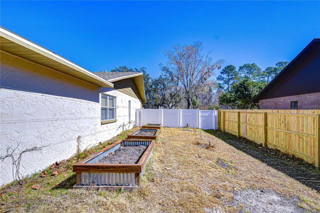 2524 VICTARRA CIRCLE, Lutz, FL 33559