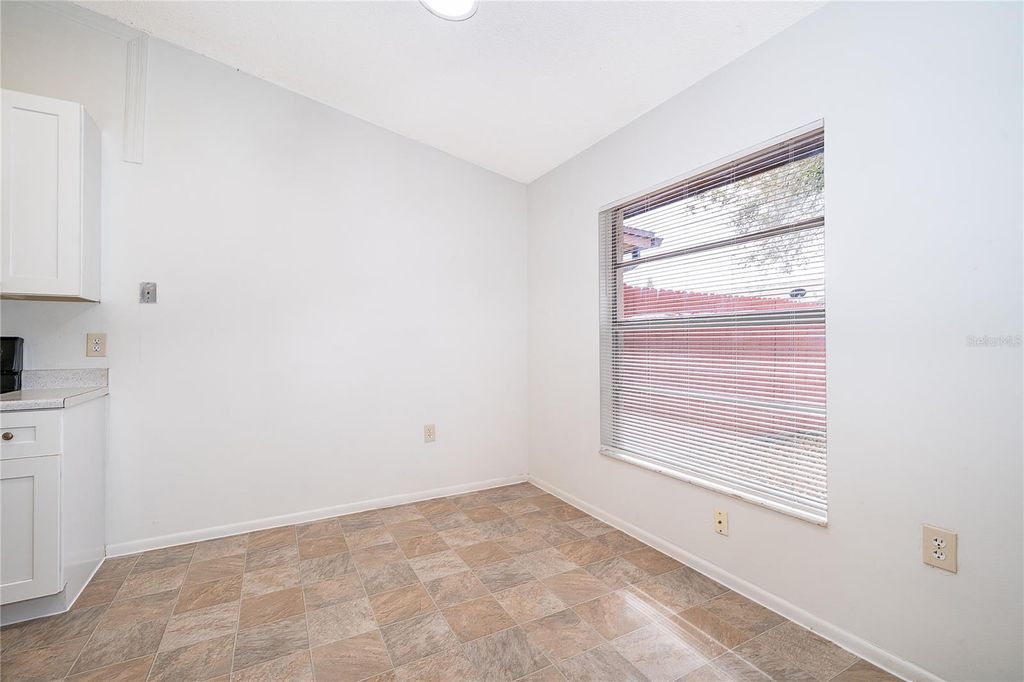 Image 11 of property listing at 7876 GUARDSMEN STREET, Orlando, FL 32822