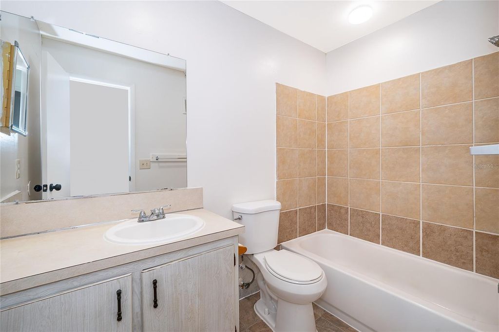 Image 19 of property listing at 7876 GUARDSMEN STREET, Orlando, FL 32822