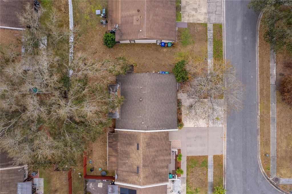 Image 25 of property listing at 7876 GUARDSMEN STREET, Orlando, FL 32822