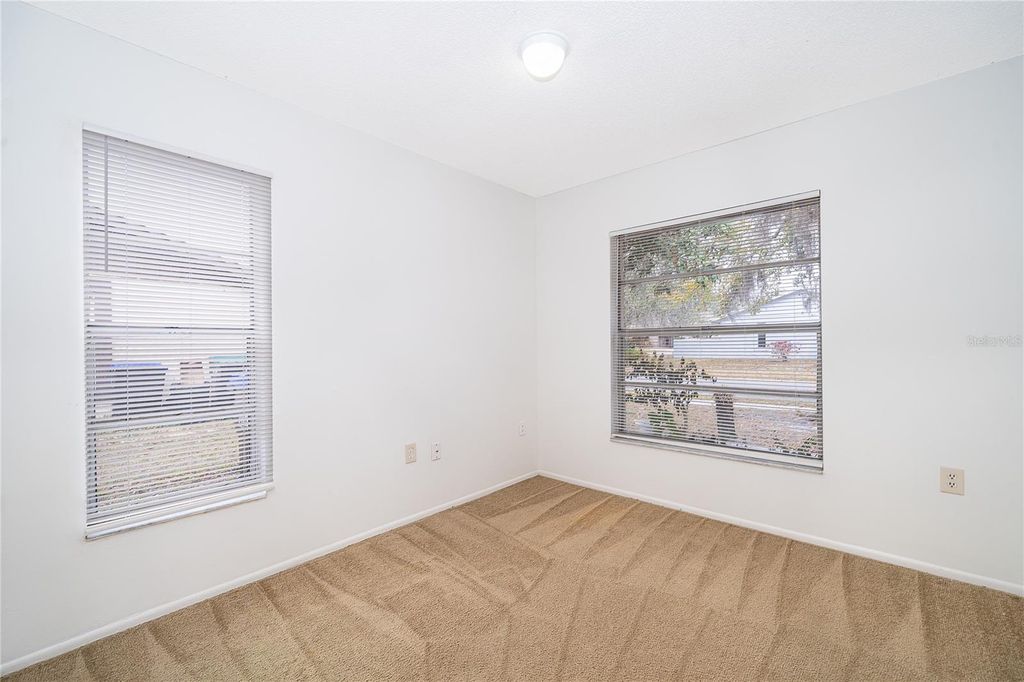 Image 6 of property listing at 7876 GUARDSMEN STREET, Orlando, FL 32822