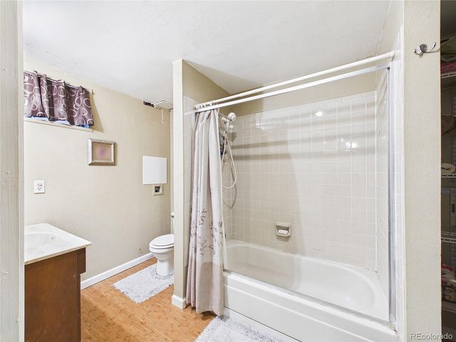 6414 S Lee Court, Littleton, CO 80127