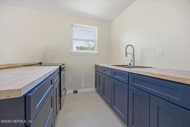 2949 ERNEST Street, Jacksonville, FL 32205