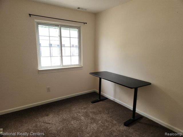 38263 Greenwood Street 19, Westland, MI 48185