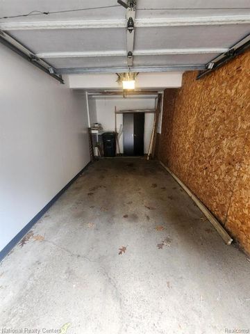 38263 Greenwood Street 19, Westland, MI 48185