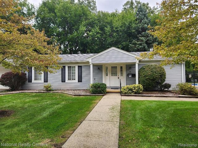 38263 Greenwood Street 19, Westland, MI 48185