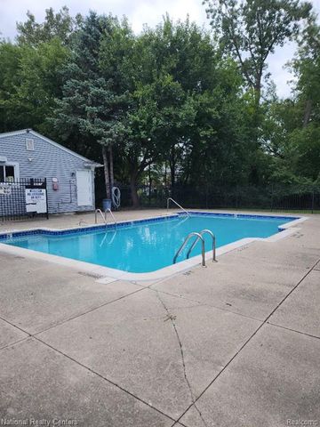 38263 Greenwood Street 19, Westland, MI 48185