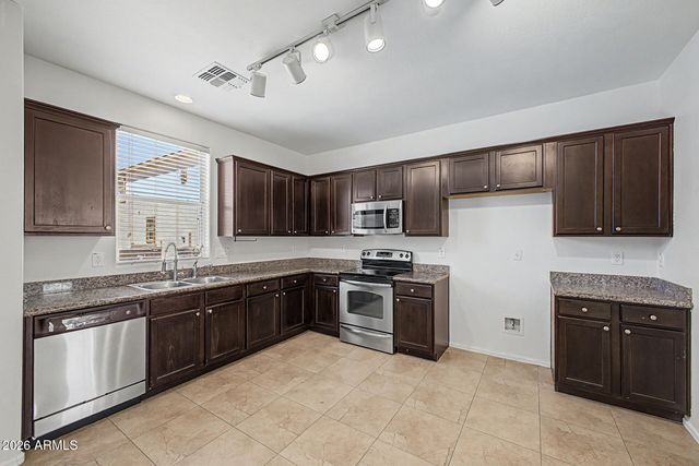 4131 E OAKLAND Street, Gilbert, AZ 85295