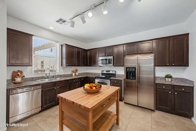 4131 E OAKLAND Street, Gilbert, AZ 85295