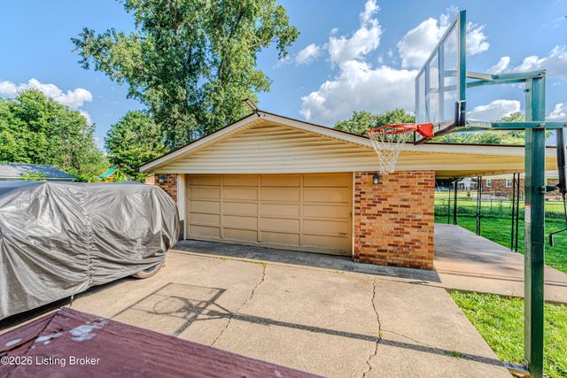 5004 Fury Way, Louisville, KY 40258