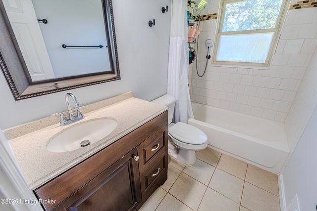5004 Fury Way, Louisville, KY 40258