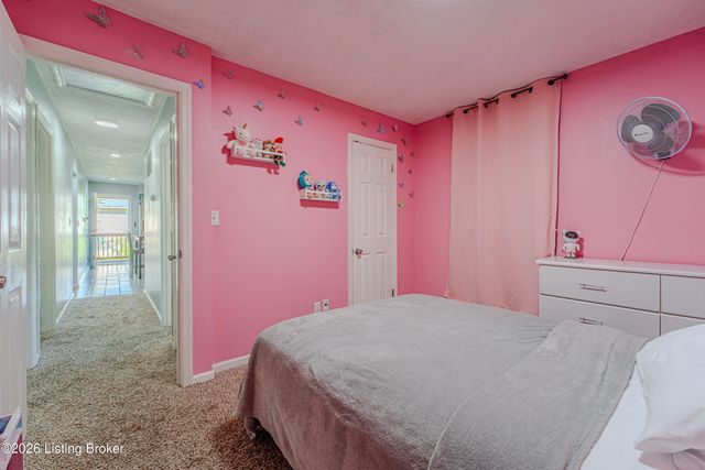 5004 Fury Way, Louisville, KY 40258