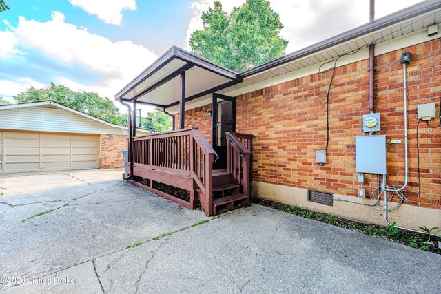 5004 Fury Way, Louisville, KY 40258