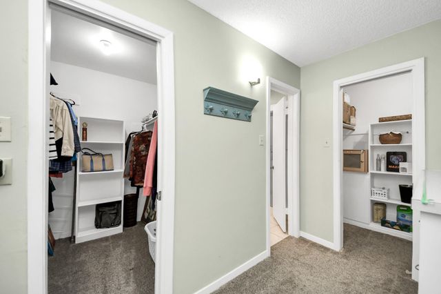 41 Champions Colony E, Houston, TX 77069