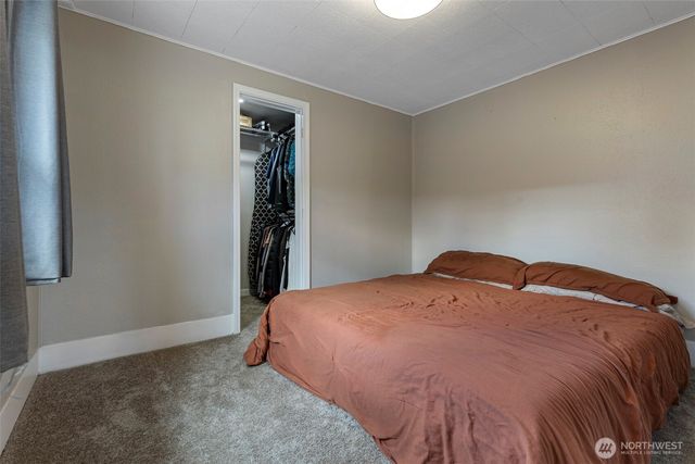 706 Harrison Street, Sumner, WA 98390