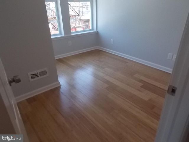 4200 W THOMPSON ST, Philadelphia, PA 19104