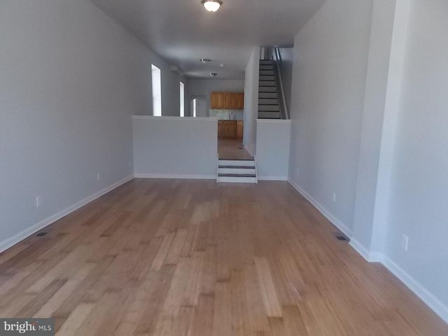 4200 W THOMPSON ST, Philadelphia, PA 19104