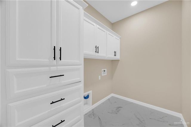 4306 Vida Santa, Weslaco, TX 78596