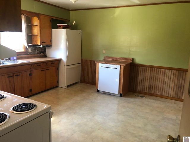 82 Hopewell Road, Kuttawa, KY 42055
