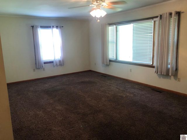 82 Hopewell Road, Kuttawa, KY 42055