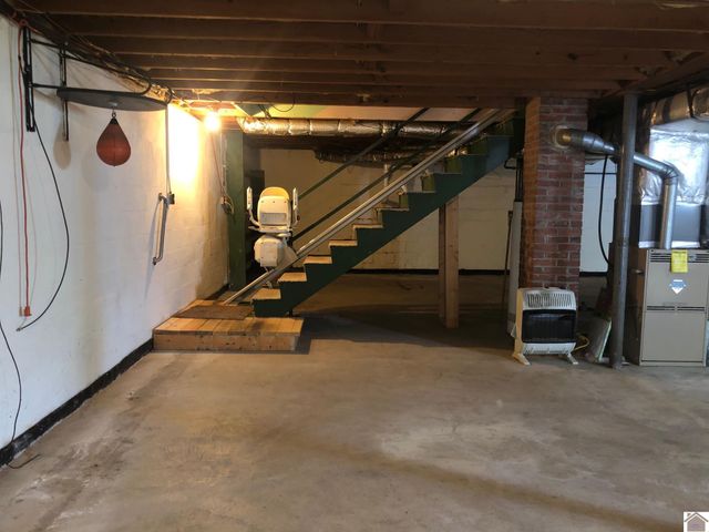 82 Hopewell Road, Kuttawa, KY 42055