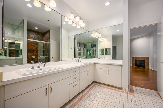 2100 N Racine Avenue 1A, Chicago, IL 60614