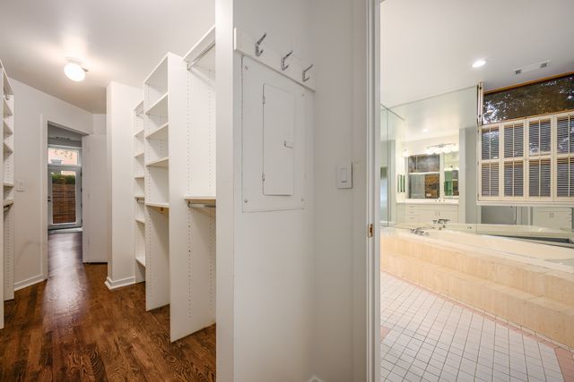 2100 N Racine Avenue 1A, Chicago, IL 60614