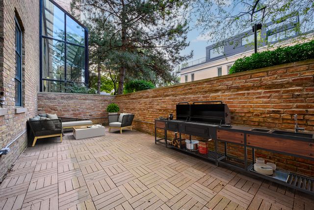 2100 N Racine Avenue 1A, Chicago, IL 60614