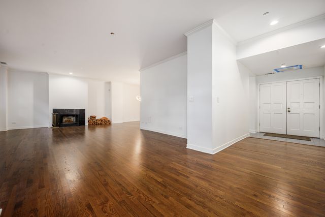 2100 N Racine Avenue 1A, Chicago, IL 60614