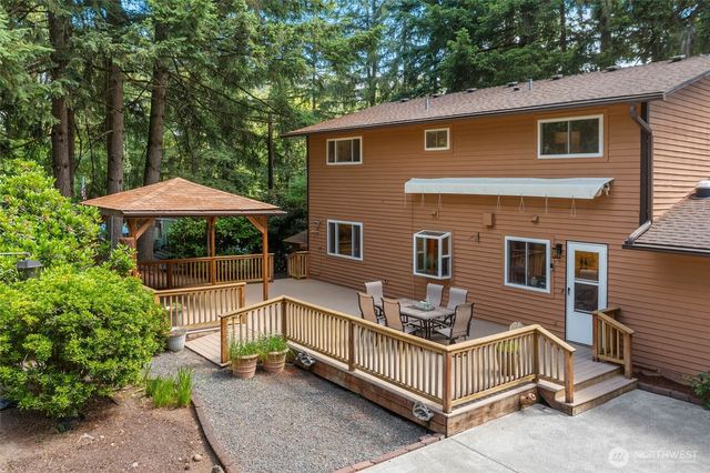 14043 177th Avenue SE, Renton, WA 98059