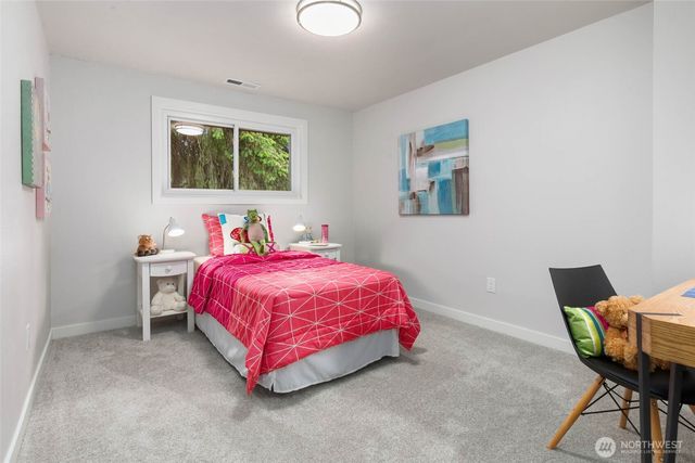 14043 177th Avenue SE, Renton, WA 98059