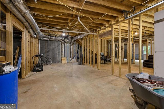 306 Oak Ridge Drive, Maysville, GA 30558