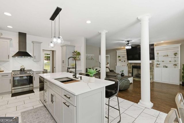 306 Oak Ridge Drive, Maysville, GA 30558