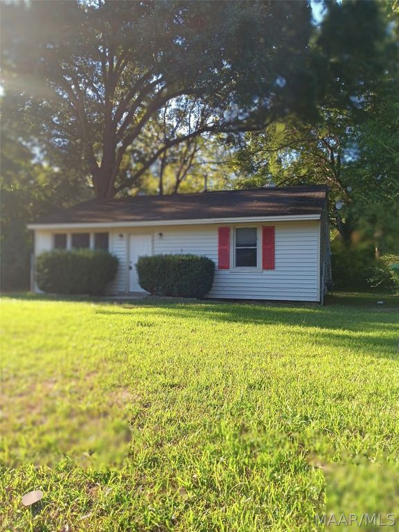 1910 GIBSON Street, Montgomery, AL 36110