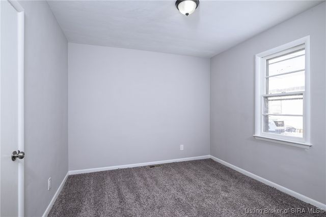 950 Whelan Lane, Jeffersonville, IN 47130