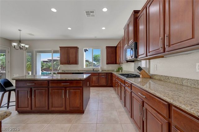 7103 April Wind Avenue, Las Vegas, NV 89131