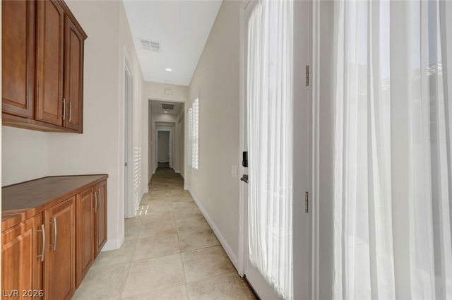 7103 April Wind Avenue, Las Vegas, NV 89131