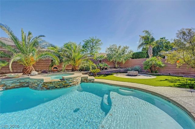 7103 April Wind Avenue, Las Vegas, NV 89131