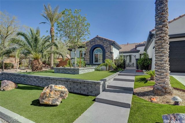 7103 April Wind Avenue, Las Vegas, NV 89131